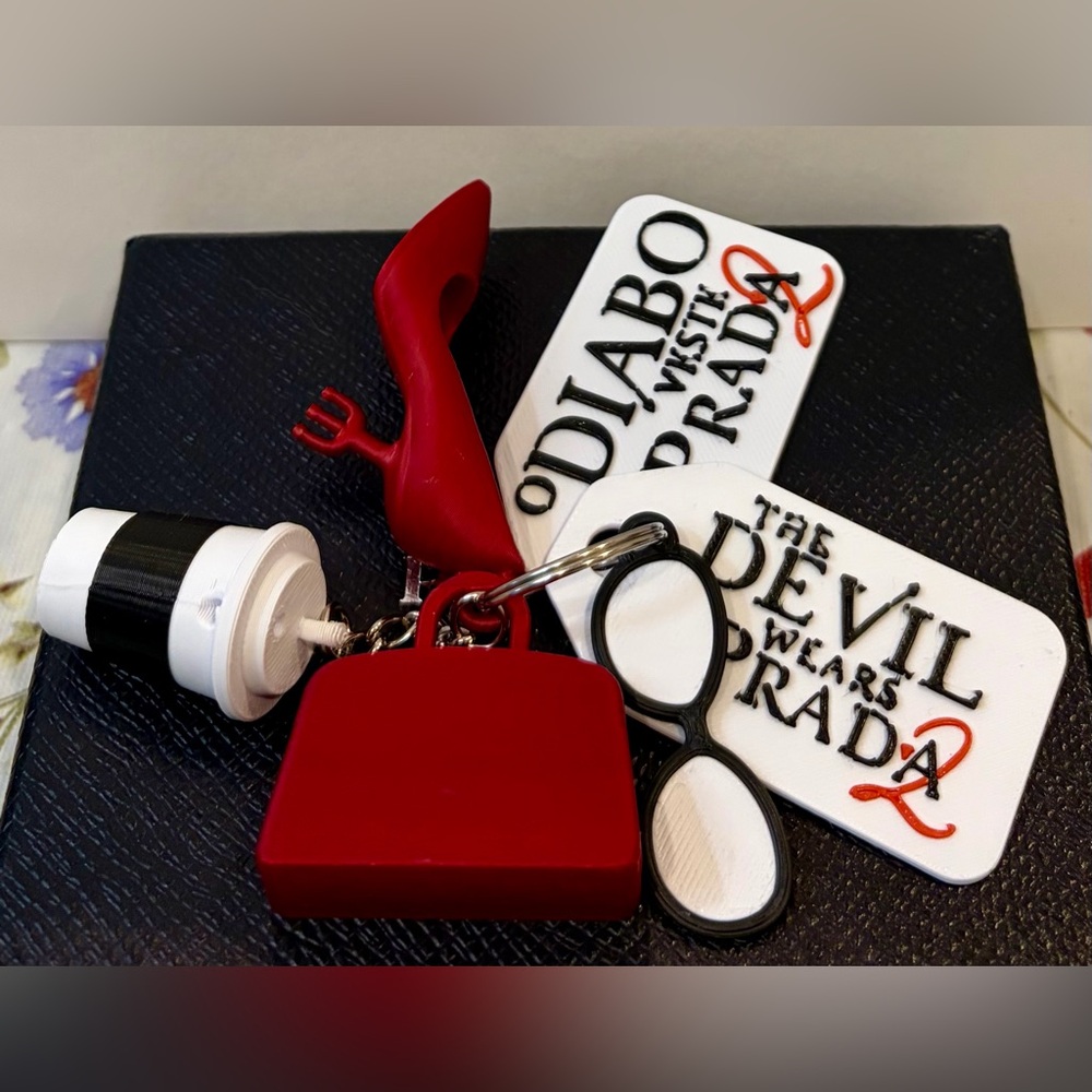 THE DEVIL WEARS PRADA Red Keychain with White Logo Tags. NEW - Picture 9 of 11